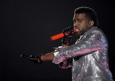 capt.1c1f85c753b448b8993701d2294afd43.grammy_awards_show_cakj233.jpg