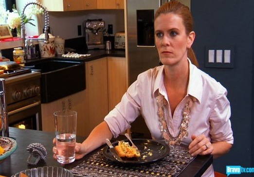 04-26-10-housewives-20.jpg