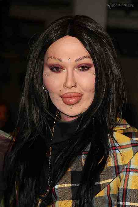 gallery_main-pete-burns-pam-hogg-show-09202010-01.jpg
