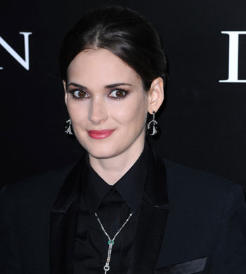 winona-ryder-black-swan-premiere-12152010-lead.jpg